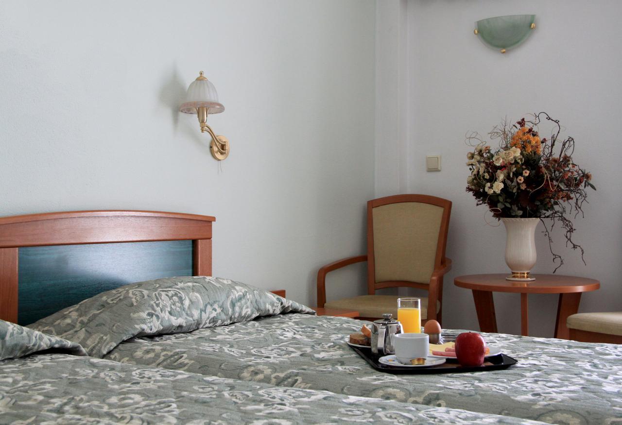 Hotel Platon Афины Экстерьер фото