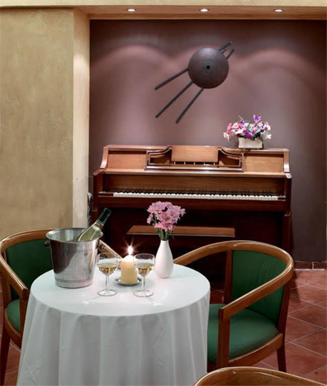 Hotel Platon Афины Экстерьер фото