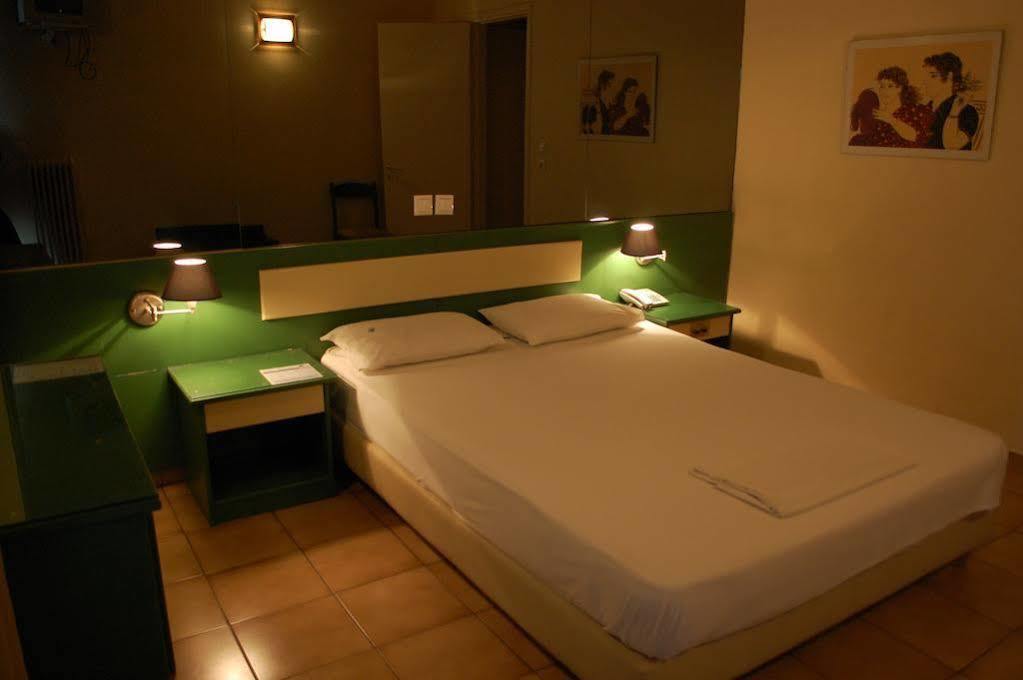 Hotel Platon Афины Экстерьер фото