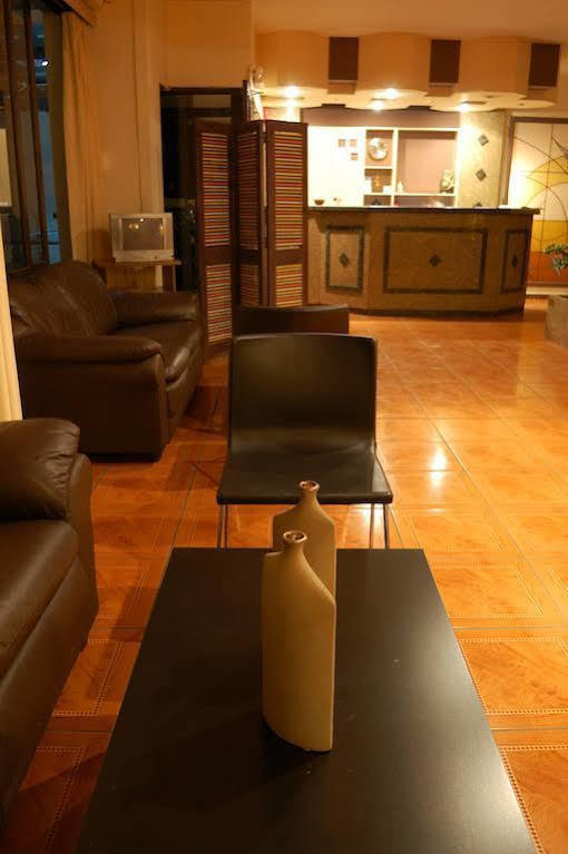 Hotel Platon Афины Экстерьер фото