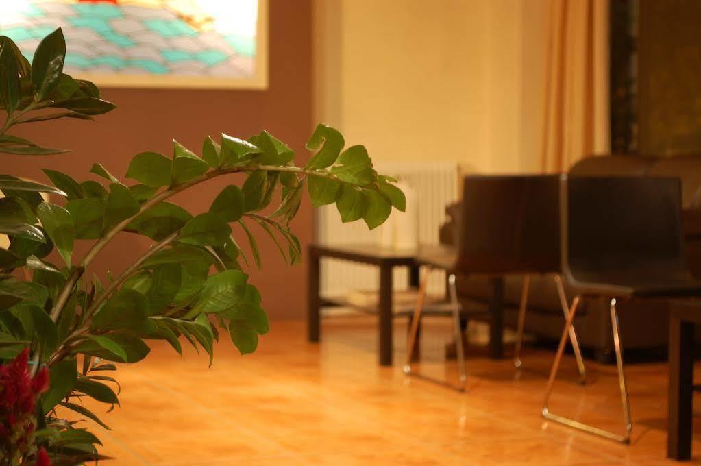 Hotel Platon Афины Экстерьер фото